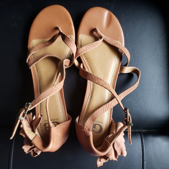 Gianni Bini 3D Flower Strappy Thong Slingback Flat Sandal Brown Leather Size 11 - Picture 7 of 10